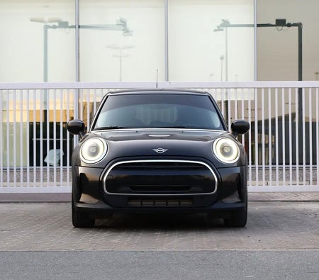 Mini Cooper 2024, photo 2 of 4