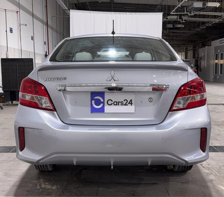Silber Mitsubishi Attrage GLX HIGHLINE 2023 Silber Mitsubishi Attrage GLX HIGHLINE 2023