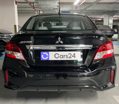Black Mitsubishi Attrage GLX HIGHLINE 2025