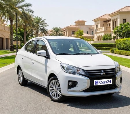White Mitsubishi Attrage GLX HIGHLINE 2022 White Mitsubishi Attrage GLX HIGHLINE 2022