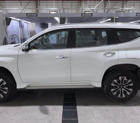 Blanc Mitsubishi Montero Sport GLS PREMIUM 2023