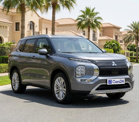 Серый Mitsubishi Outlander GLX MID LINE 2025 год Серый Mitsubishi Outlander GLX MID LINE 2025 год