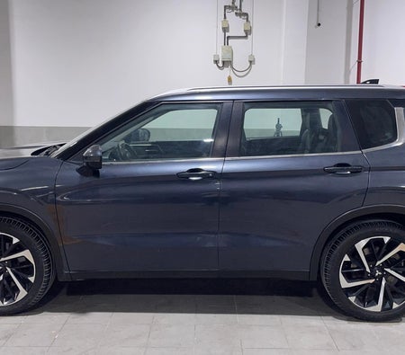 رمادي ميتسوبيشي Outlander H/L SYNTHETIC LEATHER WITH SUNROOF 2025