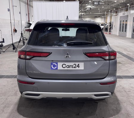 Grijs Mitsubishi Outlander H/L SYNTHETICS LEATHER WITH SUNROOF 2023 Grijs Mitsubishi Outlander H/L SYNTHETICS LEATHER WITH SUNROOF 2023