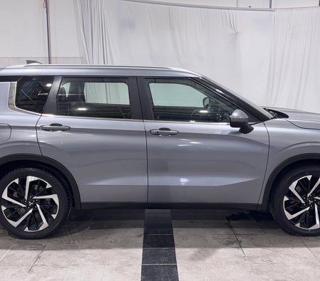 Grijs Mitsubishi Outlander H/L SYNTHETICS LEATHER WITH SUNROOF 2023