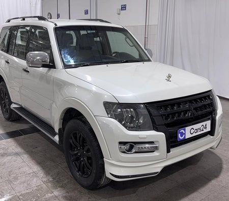 White Mitsubishi Pajero GLS HIGHLINE 2020 White Mitsubishi Pajero GLS HIGHLINE 2020