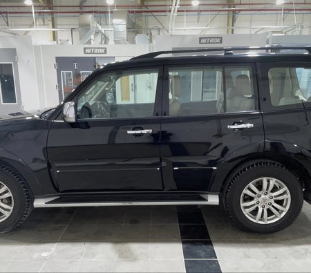 Black Mitsubishi Pajero GLS HIGHLINE 2020 Black Mitsubishi Pajero GLS HIGHLINE 2020