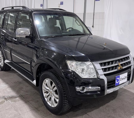 Schwarz Mitsubishi Pajero GLS MID 2020 Schwarz Mitsubishi Pajero GLS MID 2020