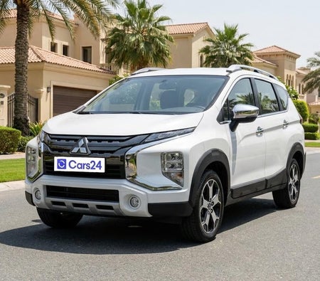 أبيض ميتسوبيشي Xpander Cross PREMIUM 2023 أبيض ميتسوبيشي Xpander Cross PREMIUM 2023