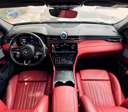 Maserati Grecale Modena 2023, photo 2 of 4