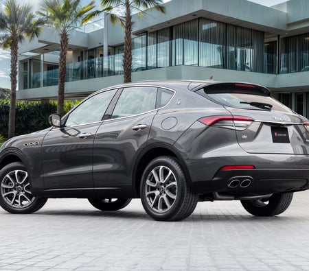 Gray Maserati Levante 2021