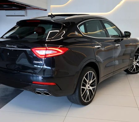 Maserati Levante 2019, photo 4 of 4