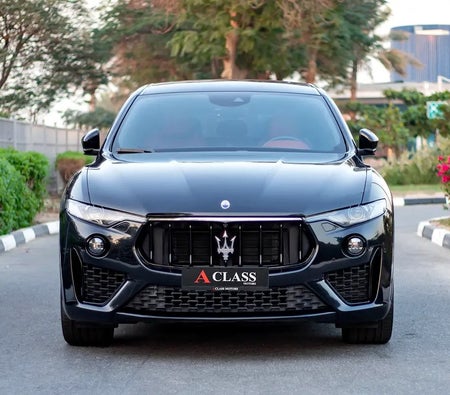 Maserati Levante SQ4 2019, photo 2 of 4