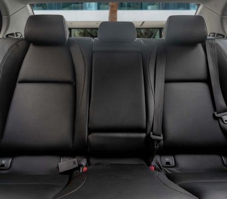 Grau Mazda 3 EVOLVE 2025