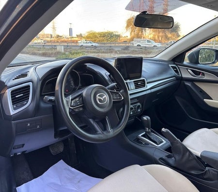 Mazda 3 2019, photo 3 of 4
