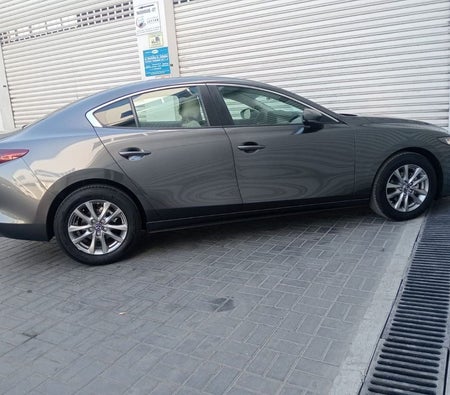 رمادي مازدا 3 2025