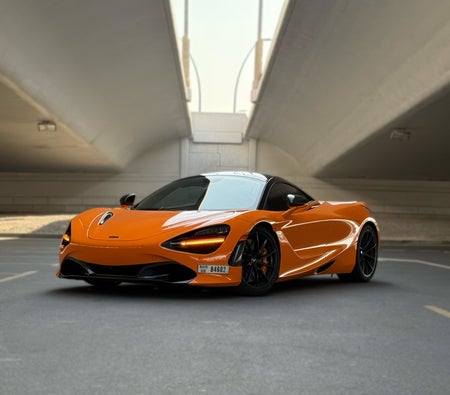 McLaren 720S 2022