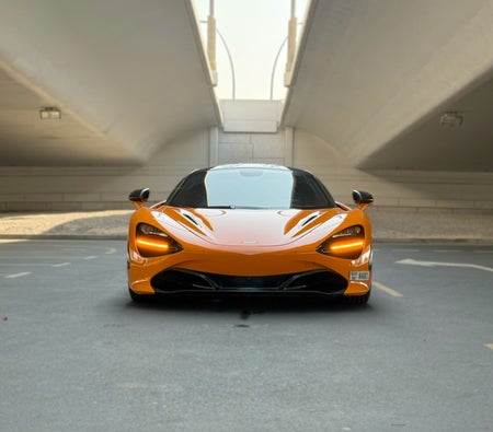 McLaren 720S 2022