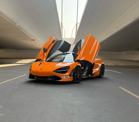 McLaren 720S 2022
