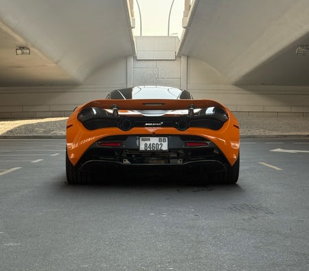 McLaren 720S 2022