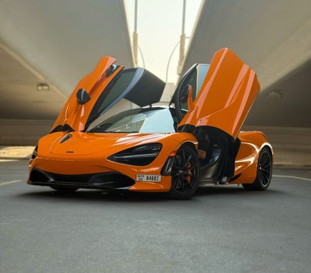 McLaren 720S 2022