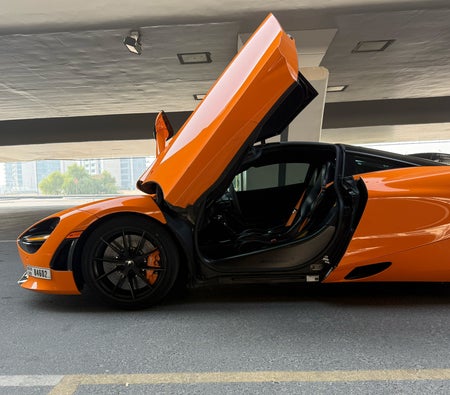 McLaren 720S 2022