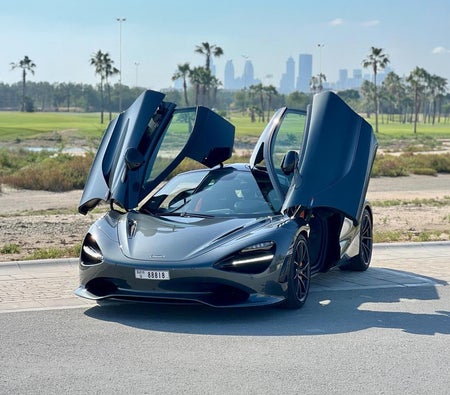 McLaren 750S 2024, photo 2 of 4