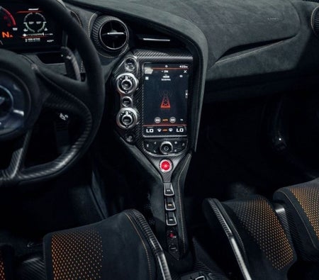 McLaren 765LT  2022, photo 2 of 4