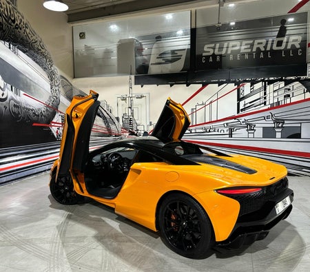 McLaren Artura 2023