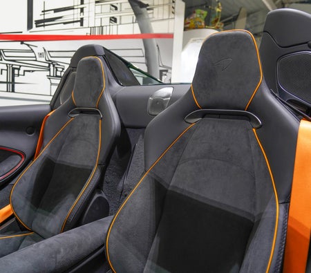 McLaren Artura Spider 2025