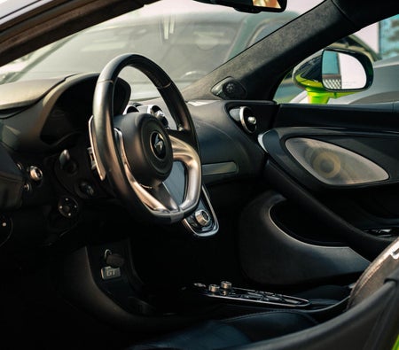McLaren GT 2022