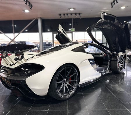 White McLaren P1 2014