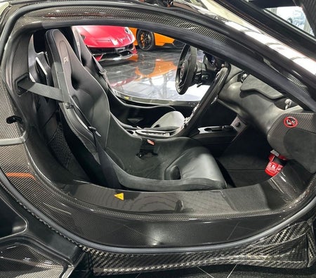 White McLaren P1 2014