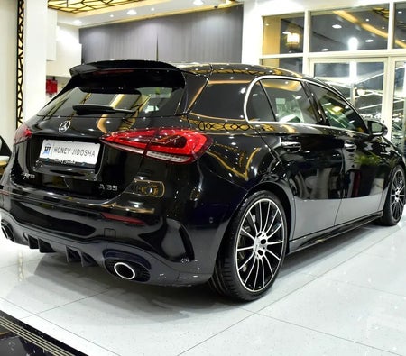 Negro Mercedes Benz A35 AMG 2020