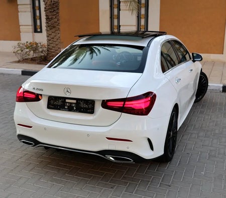 Mercedes Benz A200 AMG Premium Plus 2024, photo 4 of 4