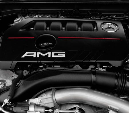 zwart Mercedes Benz AMG 2022