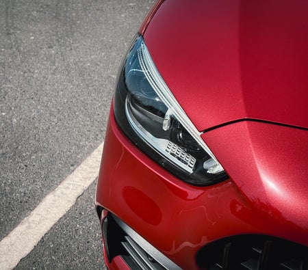 Mercedes Benz AMG C43 2024