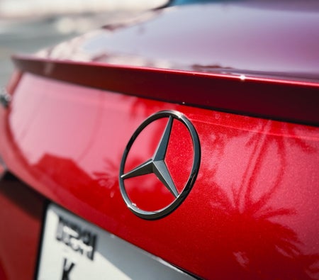 Mercedes Benz AMG C43 2024