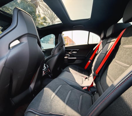 Mercedes Benz AMG C43 2024