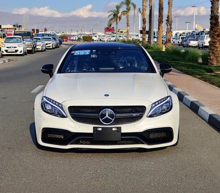 Mercedes Benz AMG C63 2017, photo 1 of 4
