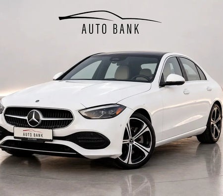 Bianca Mercedes Benz C300 AMG 2024