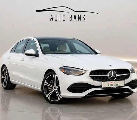 Weiß Mercedes Benz C300 AMG 2024 Weiß Mercedes Benz C300 AMG 2024