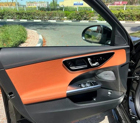 Mercedes Benz C200 2023, photo 4 of 4