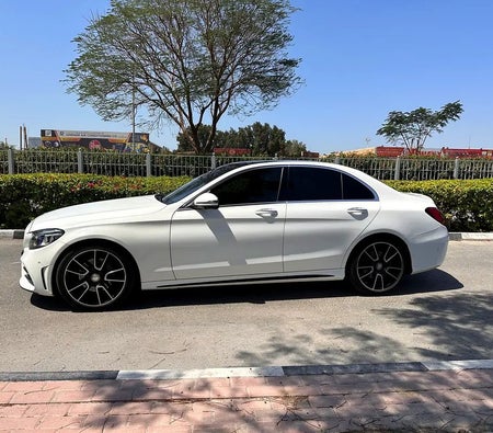Mercedes Benz C200 2020, photo 4 of 4