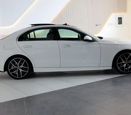 Mercedes Benz C200 2023, photo 4 of 4
