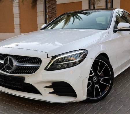 Mercedes Benz C200 2019, photo 2 of 4
