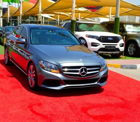 Mercedes Benz C300 2017, photo 3 of 4