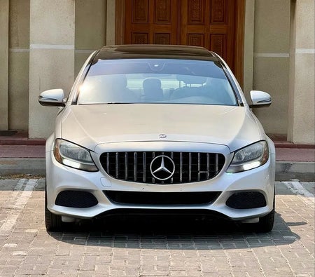 Silber Mercedes Benz C300 2017 Silber Mercedes Benz C300 2017