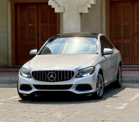 Silber Mercedes Benz C300 2017 Silber Mercedes Benz C300 2017