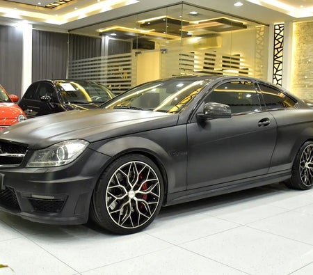 Mercedes Benz AMG C63 2013, photo 2 of 4